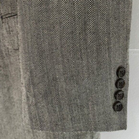 Izod Blazer Men 40R Gray 100% Silk Sport Coat 2 Button Blazer Herringbone Jacket - Picture 4 of 11
